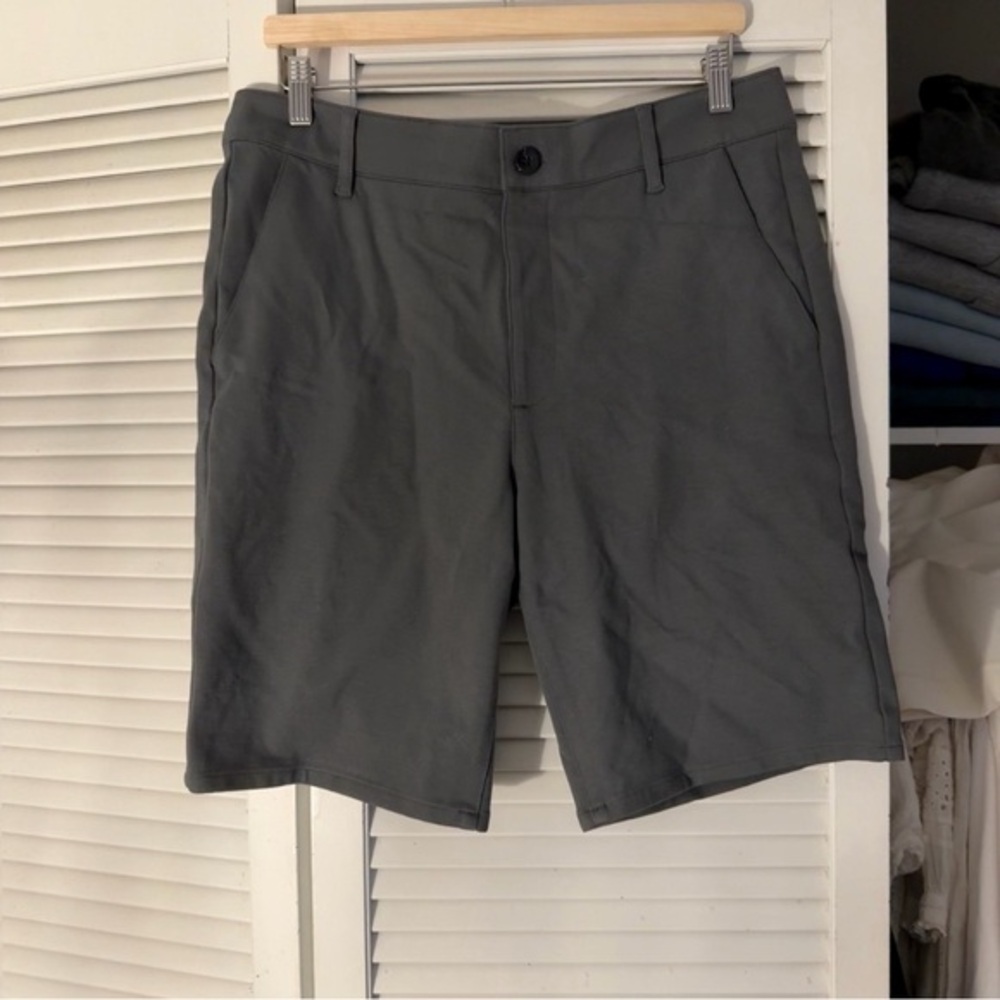 True Classic 9” Comfort Shorts | Size 34 | NWOT